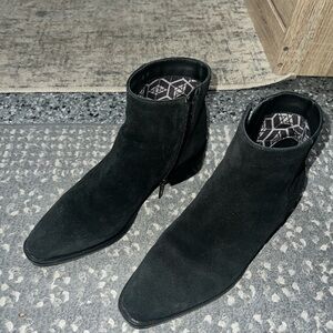 AQUATALIA Black Suede Ankle Boots